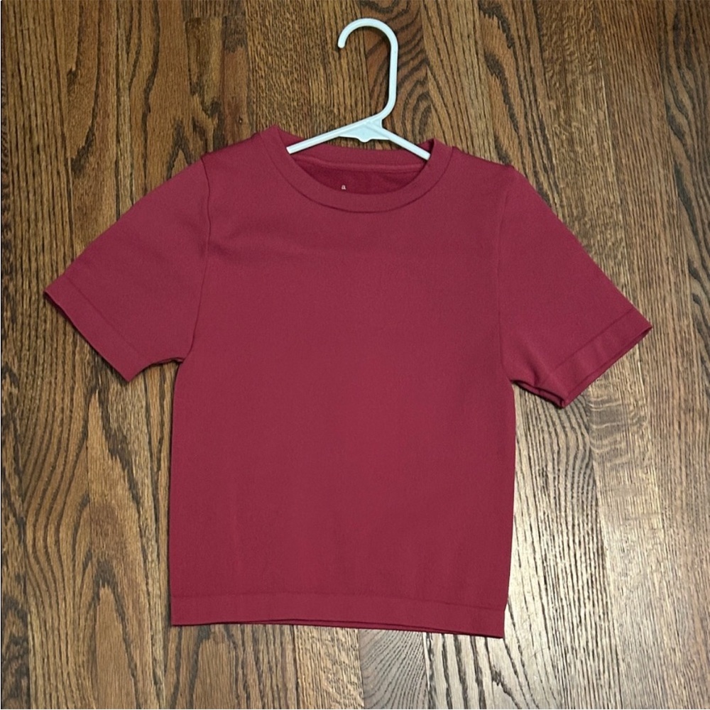 Women's Nylon Short Sleeve Sleeves slight Crop Top - Picture 2 of 5